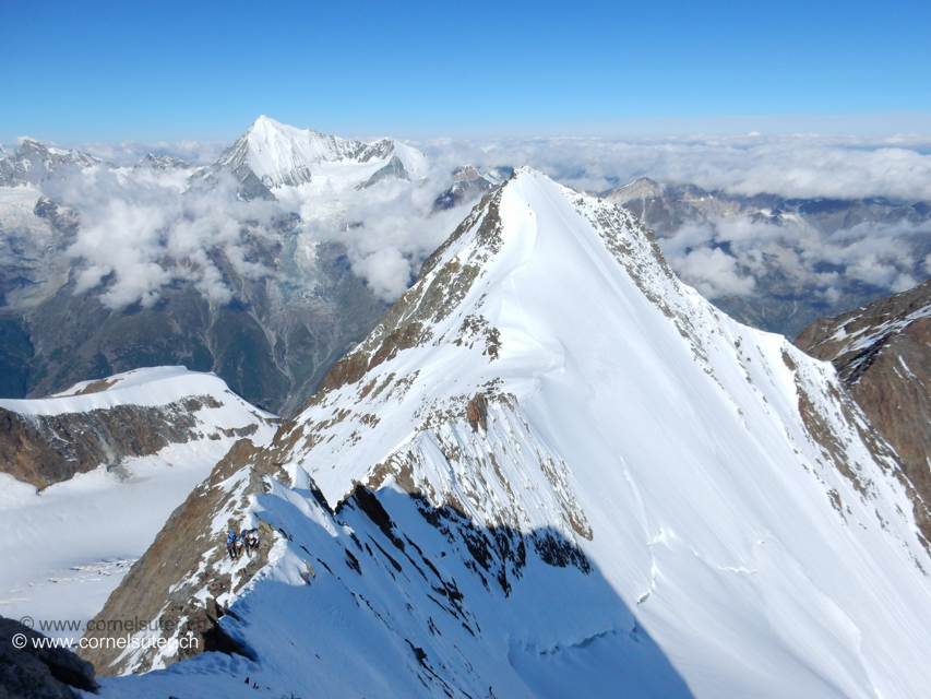 Sicht zurück zum Hobärhorn 4219m.