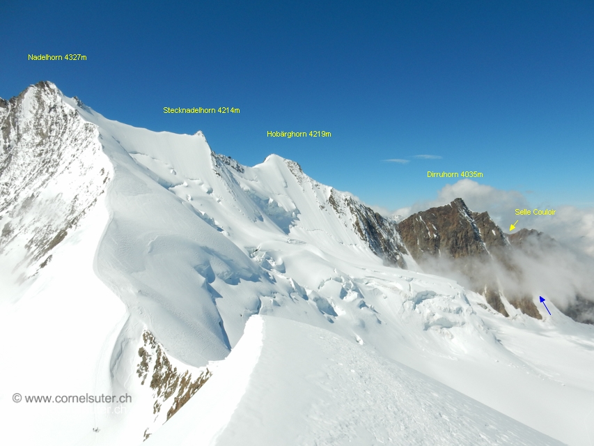 Auf dem  Ulrichshorn 3925m und unsere Route von rechts nach links hinauf.