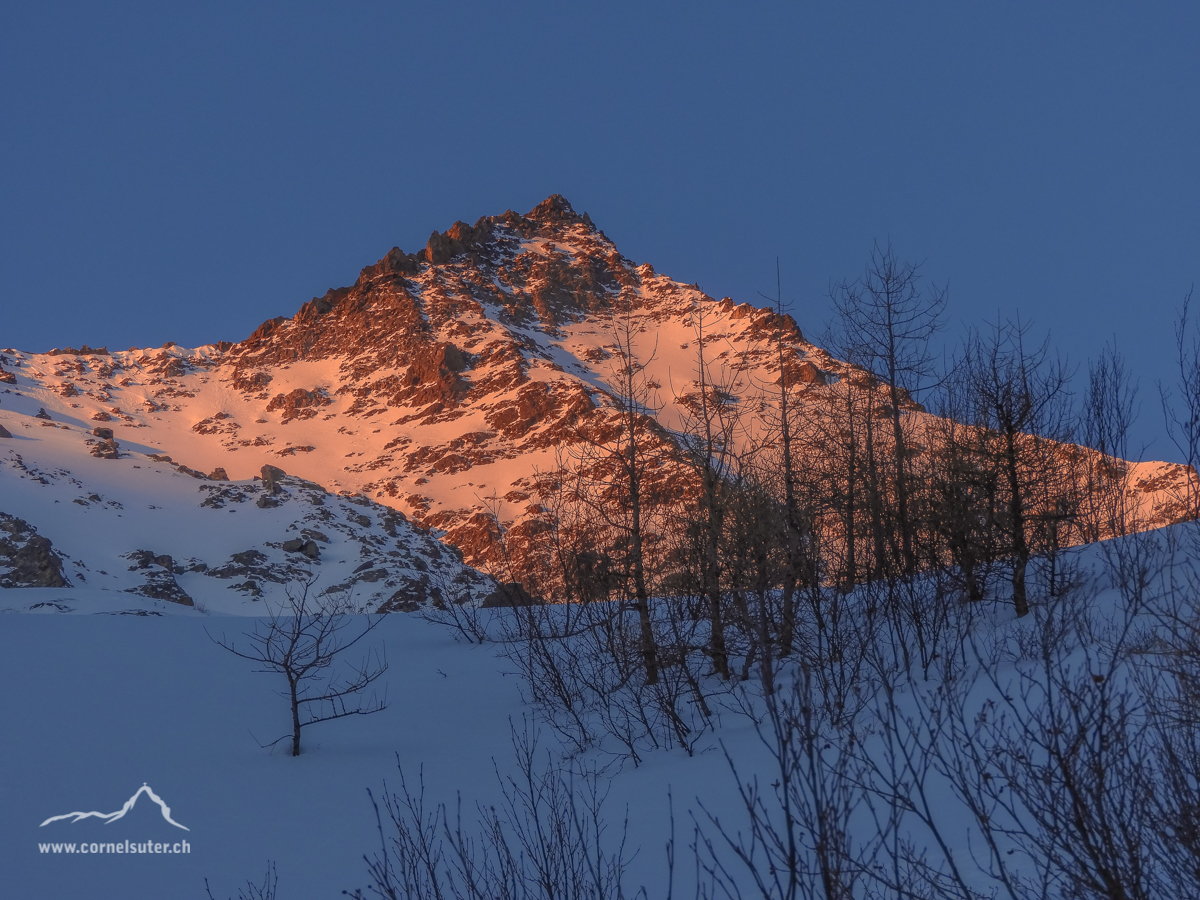 Beim Aufstieg bereits oberhalb Kartigel mit Sicht zum Spitzli, nicht Rohrspitzli...