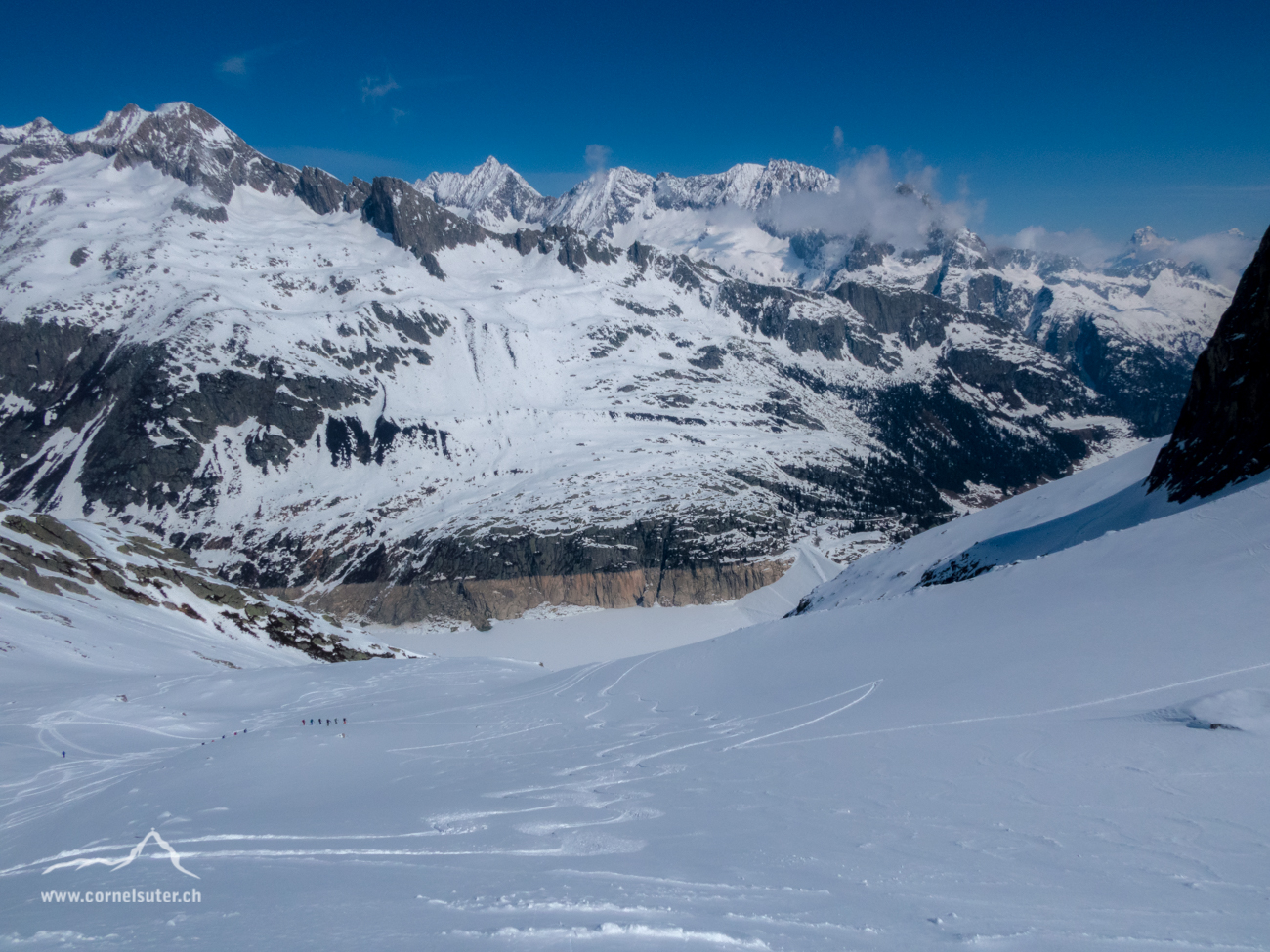 Noch weit unten ist der Göscheneralpsee.